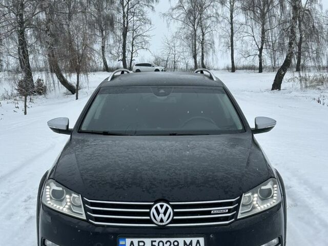 Черный Фольксваген Пассат Вариант, объемом двигателя 2 л и пробегом 240 тыс. км за 11999 $, фото 1 на Automoto.ua