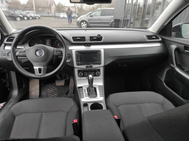 Черный Фольксваген Пассат Вариант, объемом двигателя 2 л и пробегом 236 тыс. км за 8300 $, фото 1 на Automoto.ua