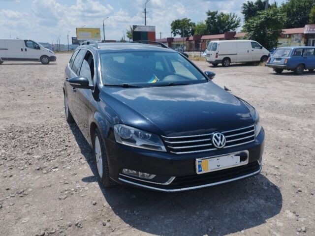 Черный Фольксваген Пассат Вариант, объемом двигателя 1.6 л и пробегом 250 тыс. км за 9200 $, фото 1 на Automoto.ua