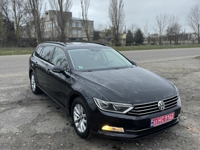 Черный Фольксваген Пассат Вариант, объемом двигателя 2 л и пробегом 265 тыс. км за 14200 $, фото 1 на Automoto.ua