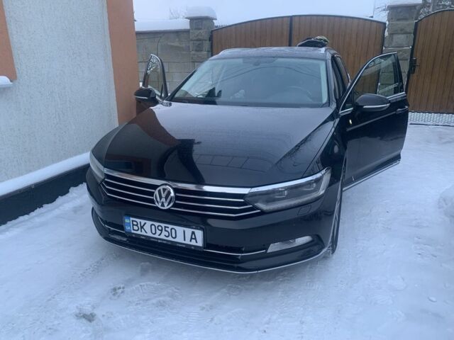 Черный Фольксваген Пассат Вариант, объемом двигателя 2 л и пробегом 200 тыс. км за 14800 $, фото 1 на Automoto.ua