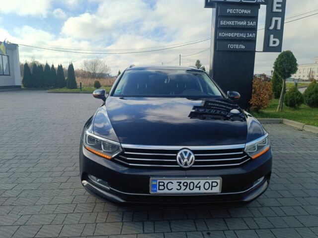 Черный Фольксваген Пассат Вариант, объемом двигателя 2 л и пробегом 245 тыс. км за 15999 $, фото 1 на Automoto.ua