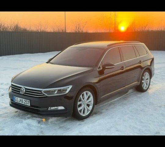 Черный Фольксваген Пассат Вариант, объемом двигателя 2 л и пробегом 260 тыс. км за 17600 $, фото 1 на Automoto.ua