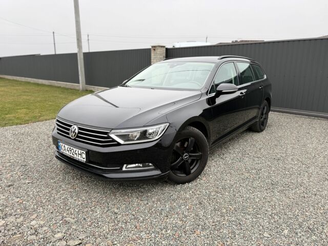 Черный Фольксваген Пассат Вариант, объемом двигателя 1.6 л и пробегом 253 тыс. км за 16703 $, фото 1 на Automoto.ua