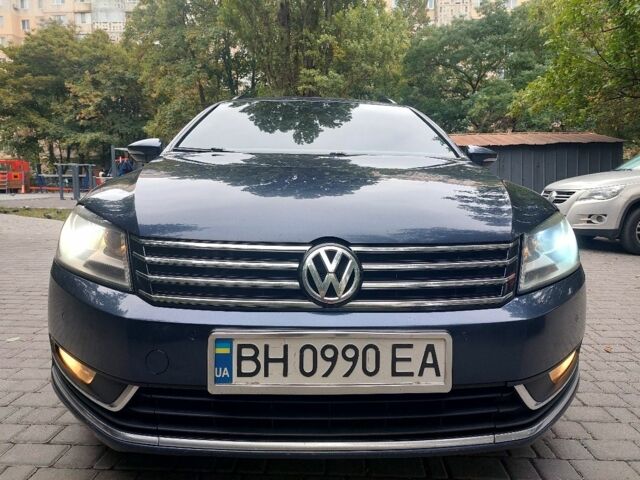Фольксваген Пассат Варіант 2018 у Одесі на Automoto.ua Чорний Фольксваген Пассат Варіант, об'ємом двигуна 2 л та пробігом 40 тис. км за 8000 $, фото 1 на Automoto.ua