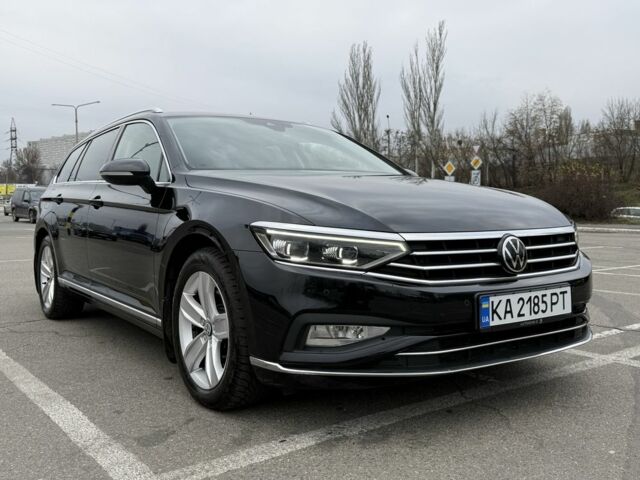 Черный Фольксваген Пассат Вариант, объемом двигателя 2 л и пробегом 190 тыс. км за 20700 $, фото 1 на Automoto.ua