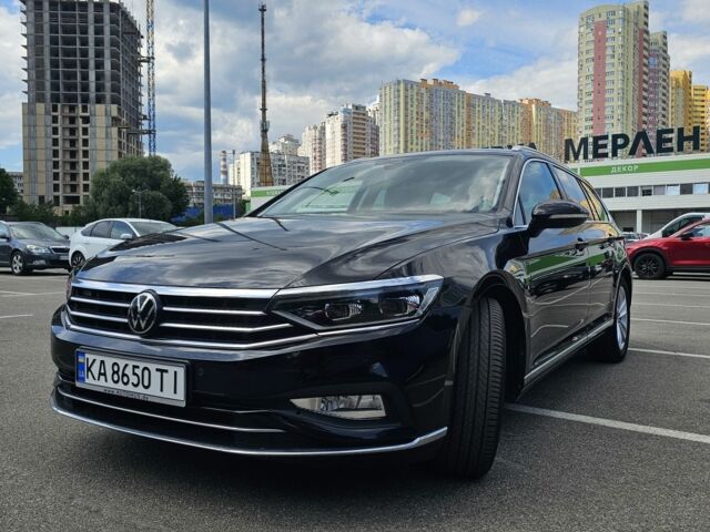 Чорний Фольксваген Пассат Варіант, об'ємом двигуна 2 л та пробігом 140 тис. км за 27600 $, фото 1 на Automoto.ua