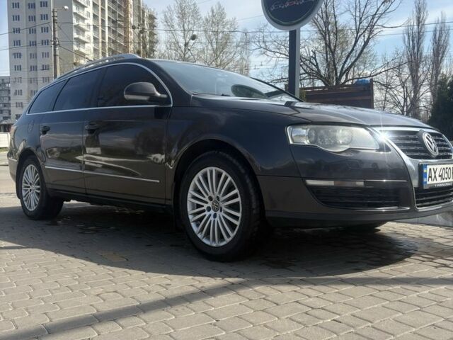 Фольксваген Пассат Вариант 2006 в Харькове на Automoto.ua Коричневый Фольксваген Пассат Вариант, объемом двигателя 3.2 л и пробегом 340 тыс. км за 5900 $, фото 1 на Automoto.ua