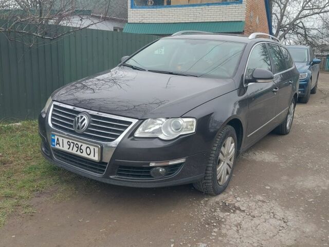 Коричневый Фольксваген Пассат Вариант, объемом двигателя 2 л и пробегом 310 тыс. км за 5700 $, фото 1 на Automoto.ua