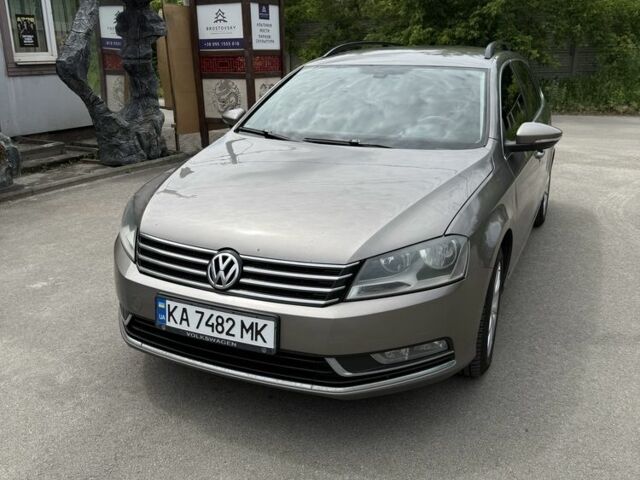 Коричневый Фольксваген Пассат Вариант, объемом двигателя 2 л и пробегом 275 тыс. км за 8000 $, фото 1 на Automoto.ua