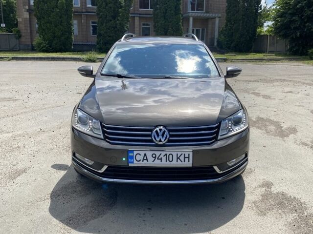 Коричневий Фольксваген Пассат Варіант, об'ємом двигуна 2 л та пробігом 227 тис. км за 10400 $, фото 1 на Automoto.ua