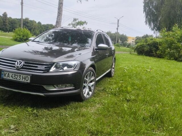 Коричневый Фольксваген Пассат Вариант, объемом двигателя 2 л и пробегом 291 тыс. км за 13200 $, фото 1 на Automoto.ua