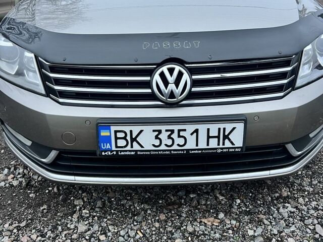 Коричневий Фольксваген Пассат Варіант, об'ємом двигуна 2 л та пробігом 320 тис. км за 12000 $, фото 1 на Automoto.ua