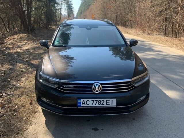 Коричневый Фольксваген Пассат Вариант, объемом двигателя 2 л и пробегом 144 тыс. км за 23500 $, фото 1 на Automoto.ua