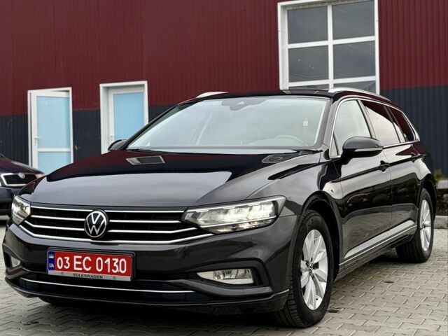 Коричневый Фольксваген Пассат Вариант, объемом двигателя 2 л и пробегом 205 тыс. км за 17999 $, фото 1 на Automoto.ua