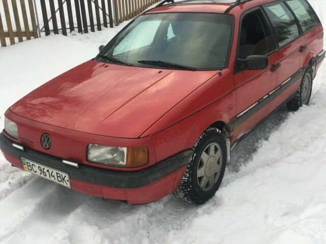 Красный Фольксваген Пассат Вариант, объемом двигателя 0 л и пробегом 350 тыс. км за 1300 $, фото 1 на Automoto.ua