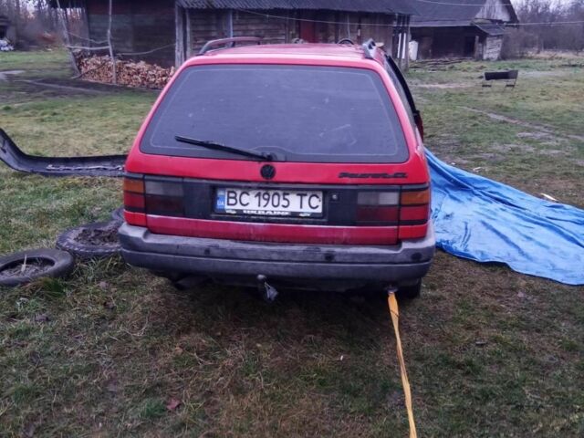 Червоний Фольксваген Пассат Варіант, об'ємом двигуна 1.9 л та пробігом 1000 тис. км за 800 $, фото 1 на Automoto.ua