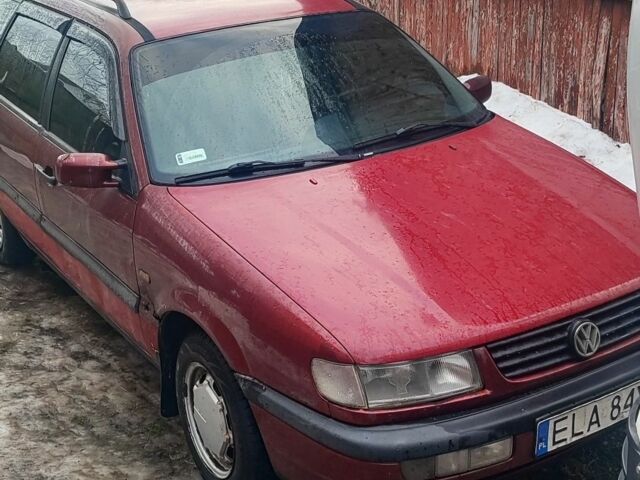 Червоний Фольксваген Пассат Варіант, об'ємом двигуна 1.8 л та пробігом 400 тис. км за 1000 $, фото 1 на Automoto.ua