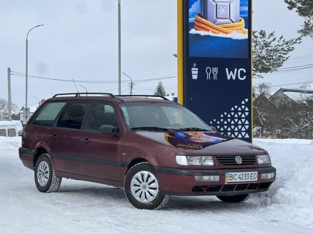 Красный Фольксваген Пассат Вариант, объемом двигателя 1.9 л и пробегом 299 тыс. км за 1849 $, фото 1 на Automoto.ua