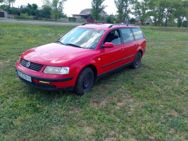 Червоний Фольксваген Пассат Варіант, об'ємом двигуна 1.8 л та пробігом 400 тис. км за 2700 $, фото 1 на Automoto.ua