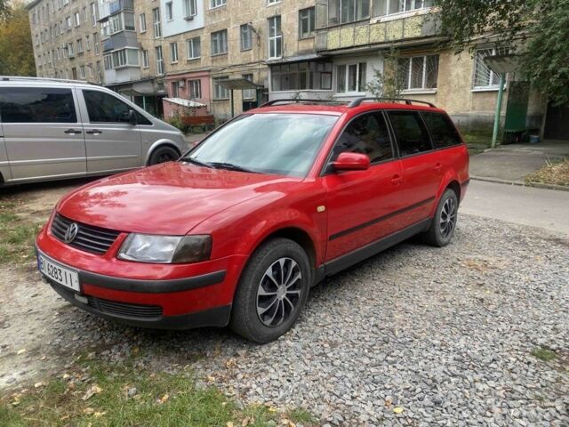 Фольксваген Пассат Вариант 1998 в Полтаве на Automoto.ua Красный Фольксваген Пассат Вариант, объемом двигателя 1.6 л и пробегом 300 тыс. км за 3400 $, фото 1 на Automoto.ua