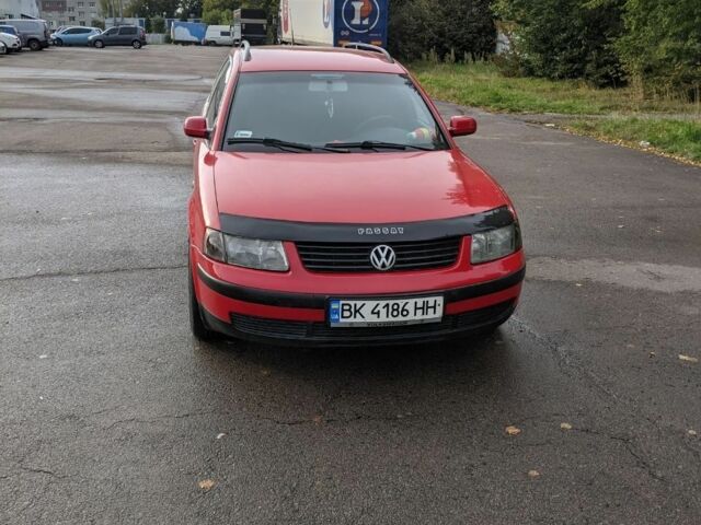 Фольксваген Пассат Вариант 2000 в Ровно на Automoto.ua Красный Фольксваген Пассат Вариант, объемом двигателя 1.9 л и пробегом 400 тыс. км за 3800 $, фото 1 на Automoto.ua