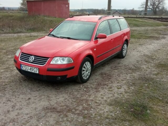 Красный Фольксваген Пассат Вариант, объемом двигателя 1.9 л и пробегом 300 тыс. км за 2300 $, фото 1 на Automoto.ua
