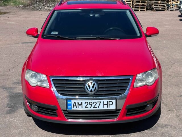 Червоний Фольксваген Пассат Варіант, об'ємом двигуна 1.6 л та пробігом 246 тис. км за 4500 $, фото 1 на Automoto.ua