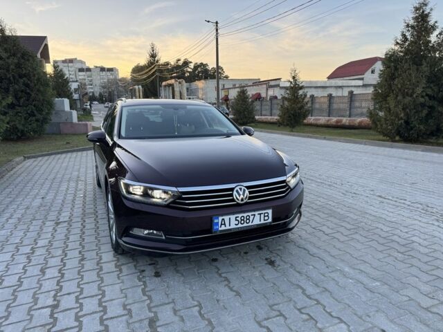 Красный Фольксваген Пассат Вариант, объемом двигателя 2 л и пробегом 206 тыс. км за 18000 $, фото 1 на Automoto.ua