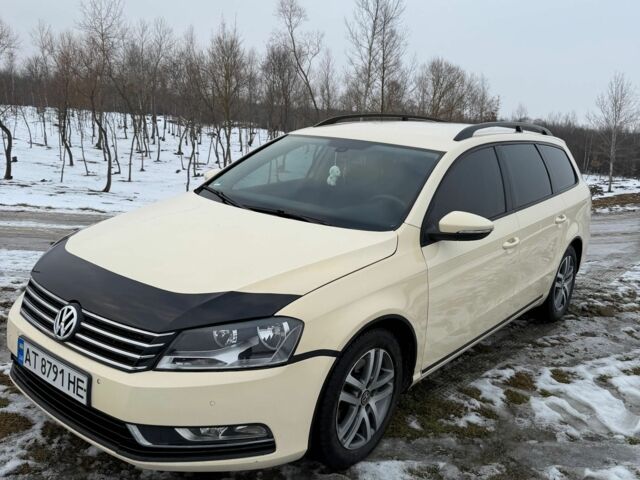 Желтый Фольксваген Пассат Вариант, объемом двигателя 1.6 л и пробегом 252 тыс. км за 8900 $, фото 1 на Automoto.ua