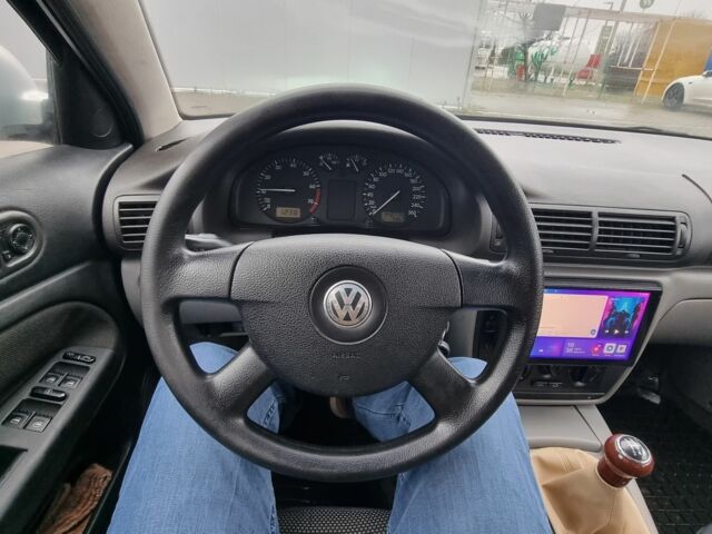 Серый Фольксваген Пассат Вариант, объемом двигателя 1.8 л и пробегом 340 тыс. км за 3800 $, фото 1 на Automoto.ua