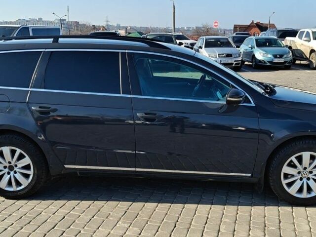 Серый Фольксваген Пассат Вариант, объемом двигателя 2 л и пробегом 281 тыс. км за 10000 $, фото 1 на Automoto.ua