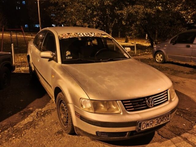 Серый Фольксваген Пассат Вариант, объемом двигателя 1.8 л и пробегом 500 тыс. км за 1664 $, фото 1 на Automoto.ua