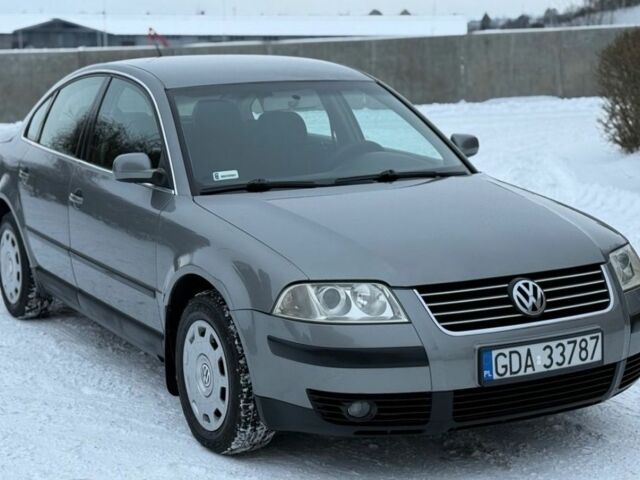 Серый Фольксваген Пассат Вариант, объемом двигателя 1.9 л и пробегом 209 тыс. км за 2200 $, фото 1 на Automoto.ua