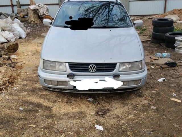 Сірий Фольксваген Пассат Варіант, об'ємом двигуна 1 л та пробігом 240 тис. км за 1000 $, фото 1 на Automoto.ua