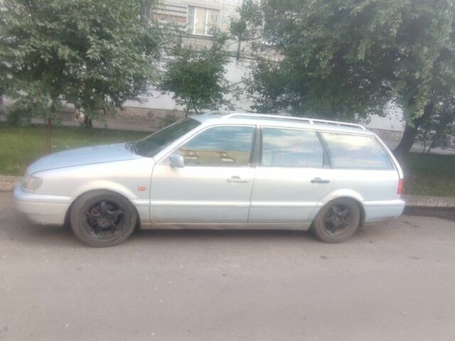 Сірий Фольксваген Пассат Варіант, об'ємом двигуна 1.8 л та пробігом 250 тис. км за 550 $, фото 1 на Automoto.ua
