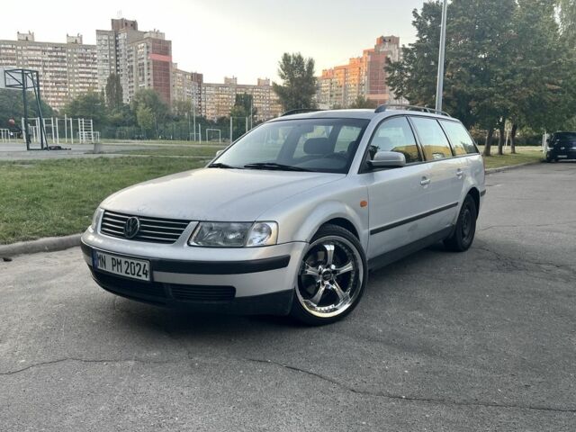Сірий Фольксваген Пассат Варіант, об'ємом двигуна 1.8 л та пробігом 400 тис. км за 2000 $, фото 1 на Automoto.ua