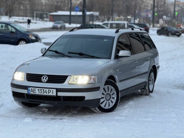 Серый Фольксваген Пассат Вариант, объемом двигателя 1.6 л и пробегом 350 тыс. км за 3600 $, фото 1 на Automoto.ua