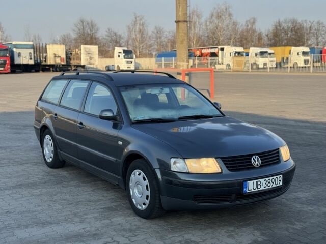 Серый Фольксваген Пассат Вариант, объемом двигателя 1.9 л и пробегом 318 тыс. км за 1999 $, фото 1 на Automoto.ua