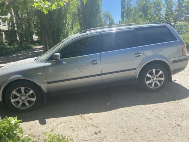 Сірий Фольксваген Пассат Варіант, об'ємом двигуна 2 л та пробігом 294 тис. км за 5013 $, фото 1 на Automoto.ua
