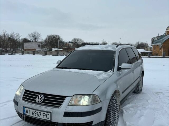 Серый Фольксваген Пассат Вариант, объемом двигателя 1.6 л и пробегом 270 тыс. км за 4550 $, фото 1 на Automoto.ua