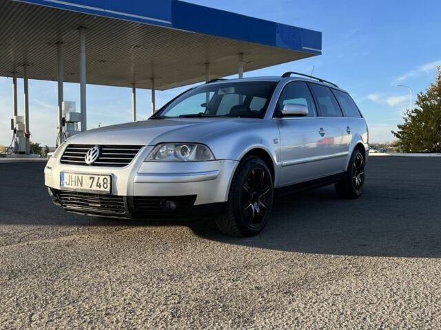 Серый Фольксваген Пассат Вариант, объемом двигателя 0 л и пробегом 396 тыс. км за 2800 $, фото 1 на Automoto.ua