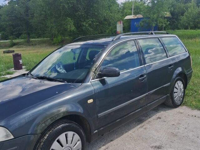 Сірий Фольксваген Пассат Варіант, об'ємом двигуна 1.9 л та пробігом 306 тис. км за 2100 $, фото 1 на Automoto.ua