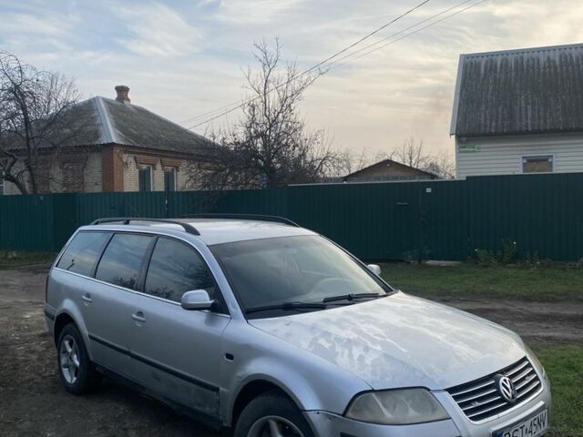 Сірий Фольксваген Пассат Варіант, об'ємом двигуна 4.9 л та пробігом 358 тис. км за 1500 $, фото 1 на Automoto.ua