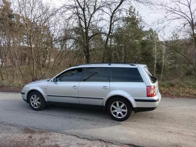 Сірий Фольксваген Пассат Варіант, об'ємом двигуна 1.9 л та пробігом 241 тис. км за 1750 $, фото 1 на Automoto.ua