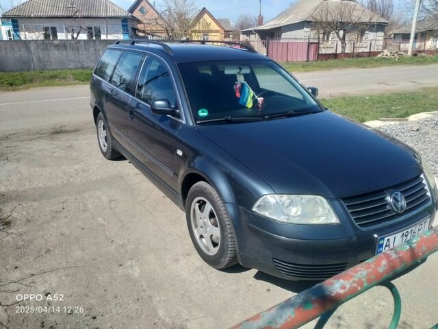 Серый Фольксваген Пассат Вариант, объемом двигателя 1.6 л и пробегом 178 тыс. км за 5500 $, фото 1 на Automoto.ua