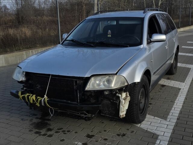 Серый Фольксваген Пассат Вариант, объемом двигателя 2 л и пробегом 444 тыс. км за 999 $, фото 1 на Automoto.ua