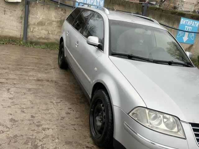 Серый Фольксваген Пассат Вариант, объемом двигателя 2.5 л и пробегом 389 тыс. км за 3000 $, фото 1 на Automoto.ua