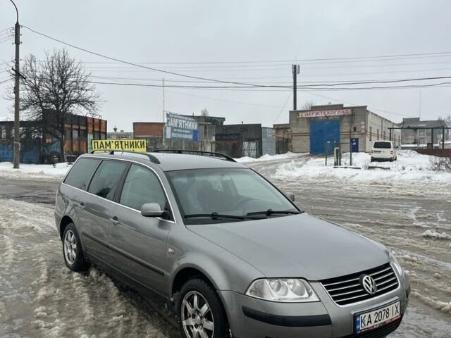 Сірий Фольксваген Пассат Варіант, об'ємом двигуна 1.6 л та пробігом 250 тис. км за 4100 $, фото 1 на Automoto.ua