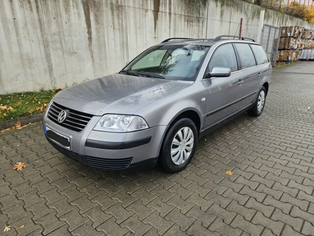 Фольксваген Пассат Варіант 2003 у Житомирі на Automoto.ua Сірий Фольксваген Пассат Варіант, об'ємом двигуна 1.9 л та пробігом 300 тис. км за 2100 $, фото 1 на Automoto.ua